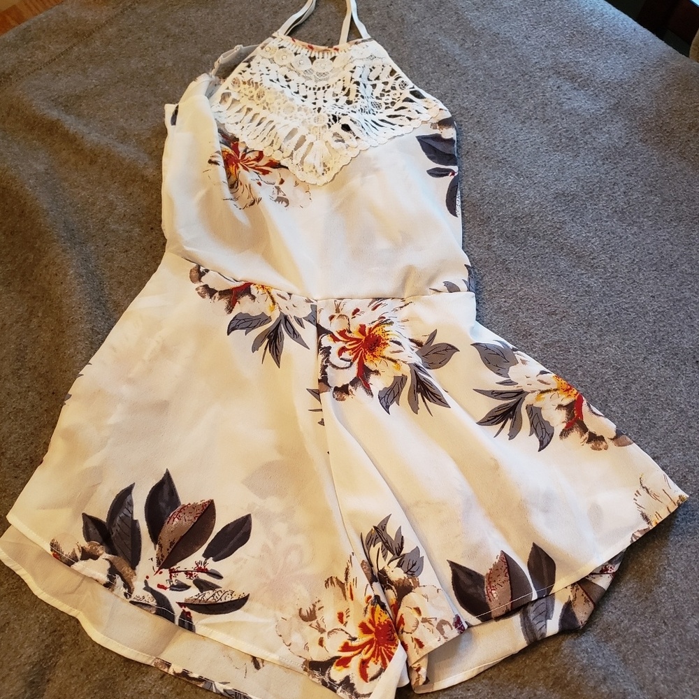 Romper - image 1